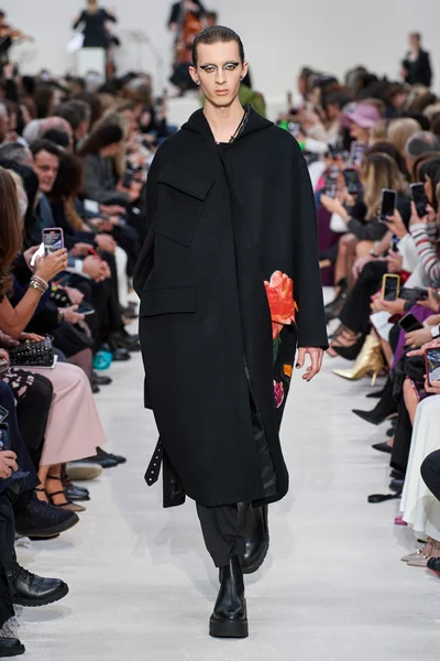 Look 43